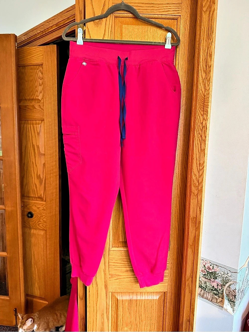 FIGS Zamora Jogger Scrub Pants dark Pink Medium